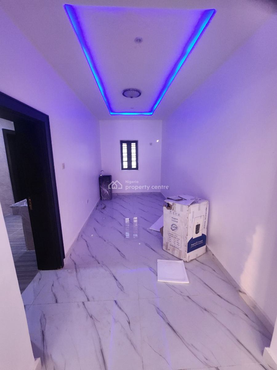 Luxury Two Bedroom Block of Flat., News Engineering, Dawaki, Gwarinpa, Abuja, Flat / Apartment for Rent