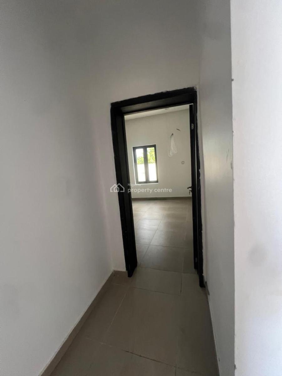 Standard 2 Bedroom Apartment, Lekki Scheme 2 Along Abraham Adesanya Ajah Lagos, Ajah, Lagos, Flat / Apartment for Rent