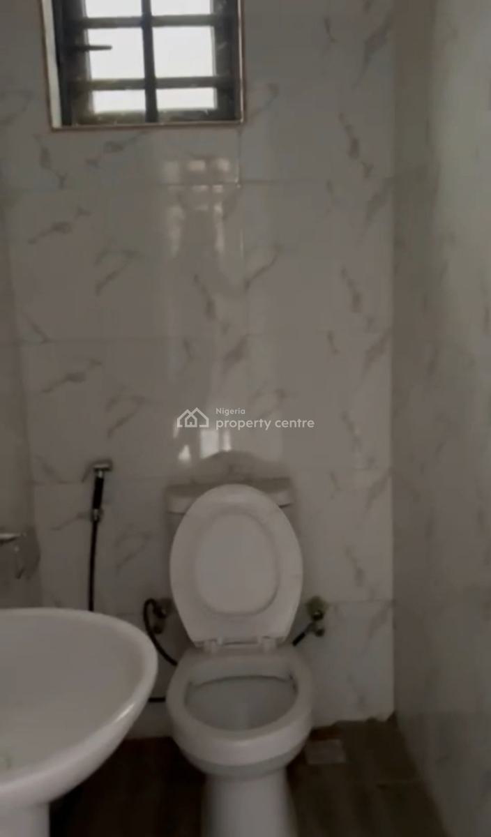 Lovely 2 Bedroom Apartment, Ologolo, Lekki, Lagos, Flat / Apartment for Rent