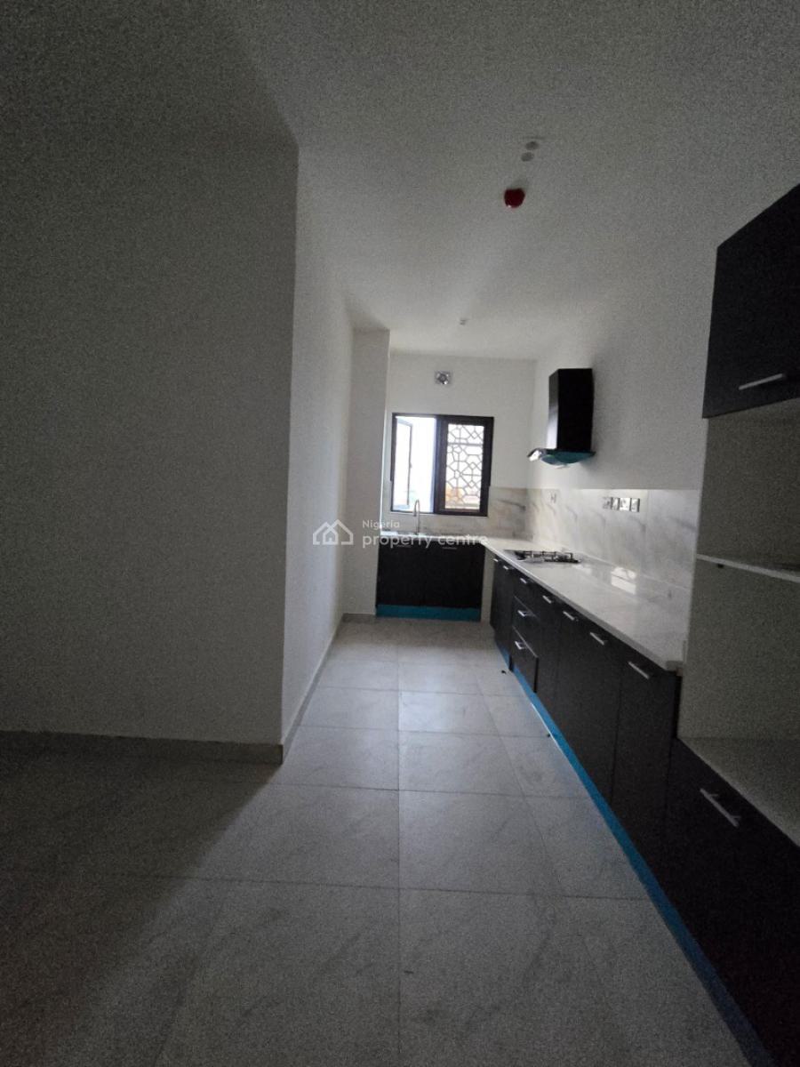 Spacoius and Luxury 3-bedroom Apartments, Lekki Phase 1, Lekki, Lagos, Flat / Apartment for Sale