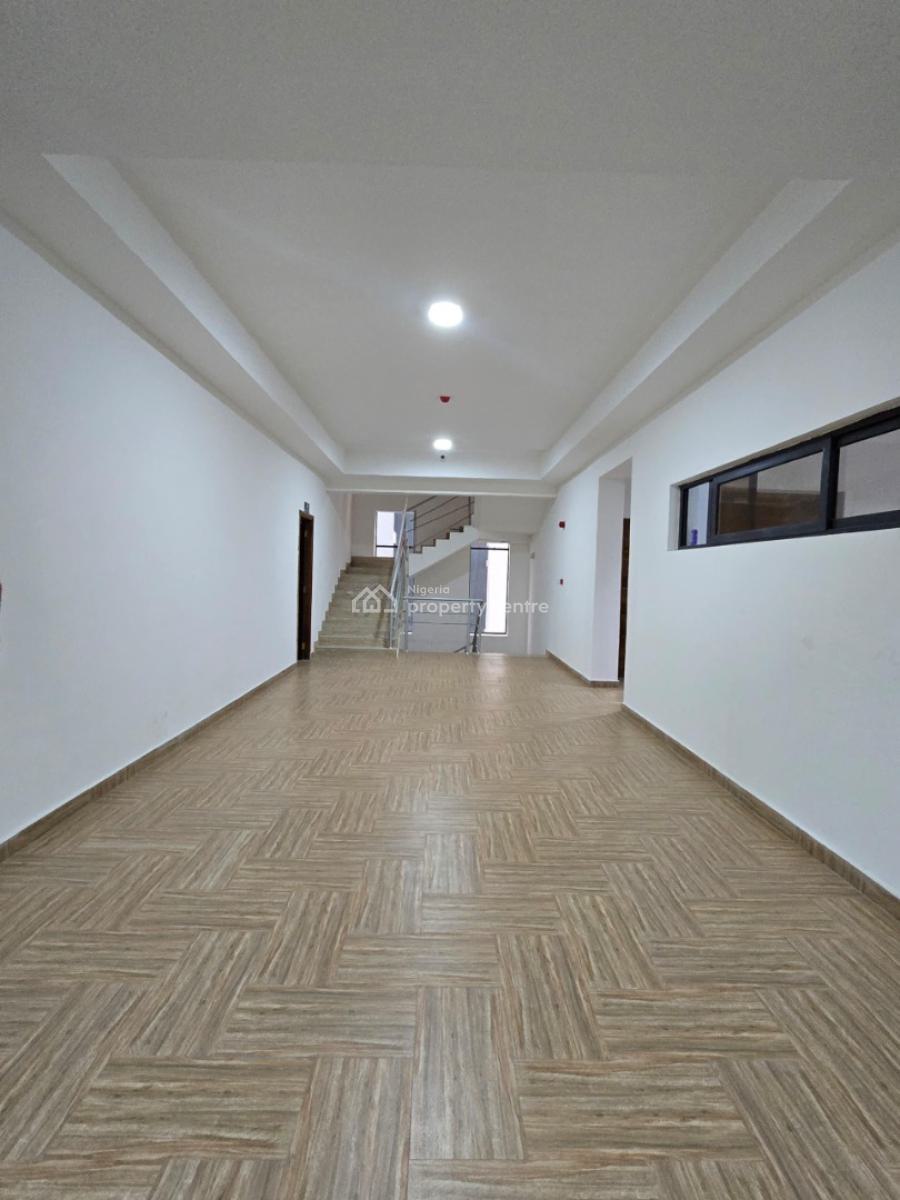 Spacoius and Luxury 3-bedroom Apartments, Lekki Phase 1, Lekki, Lagos, Flat / Apartment for Sale