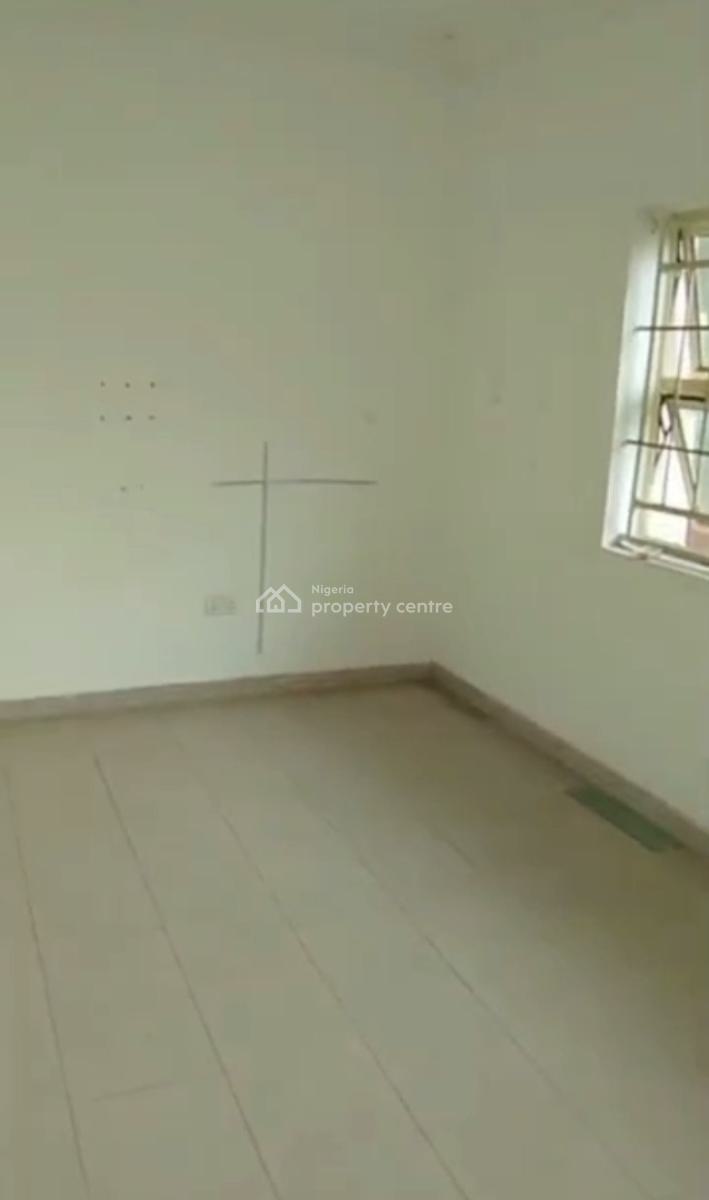 90sqm Office First Floor, Lekki Phase 1, Lekki, Lagos, Office Space for Rent