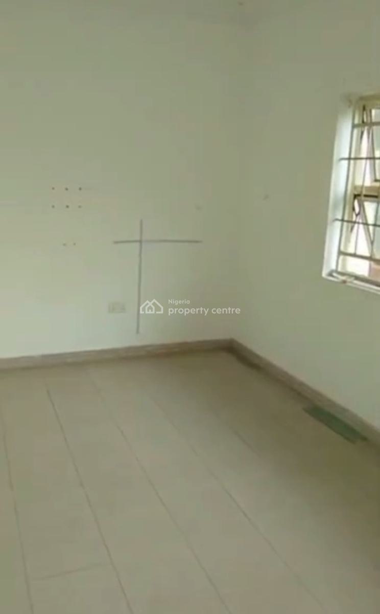 90sqm Office First Floor, Lekki Phase 1, Lekki, Lagos, Office Space for Rent