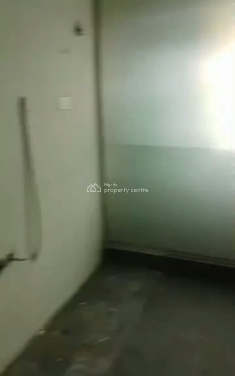 90sqm Office First Floor, Lekki Phase 1, Lekki, Lagos, Office Space for Rent
