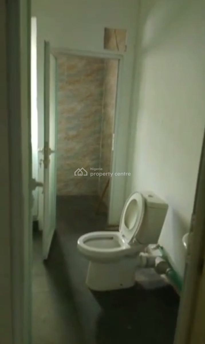 90sqm Office First Floor, Lekki Phase 1, Lekki, Lagos, Office Space for Rent