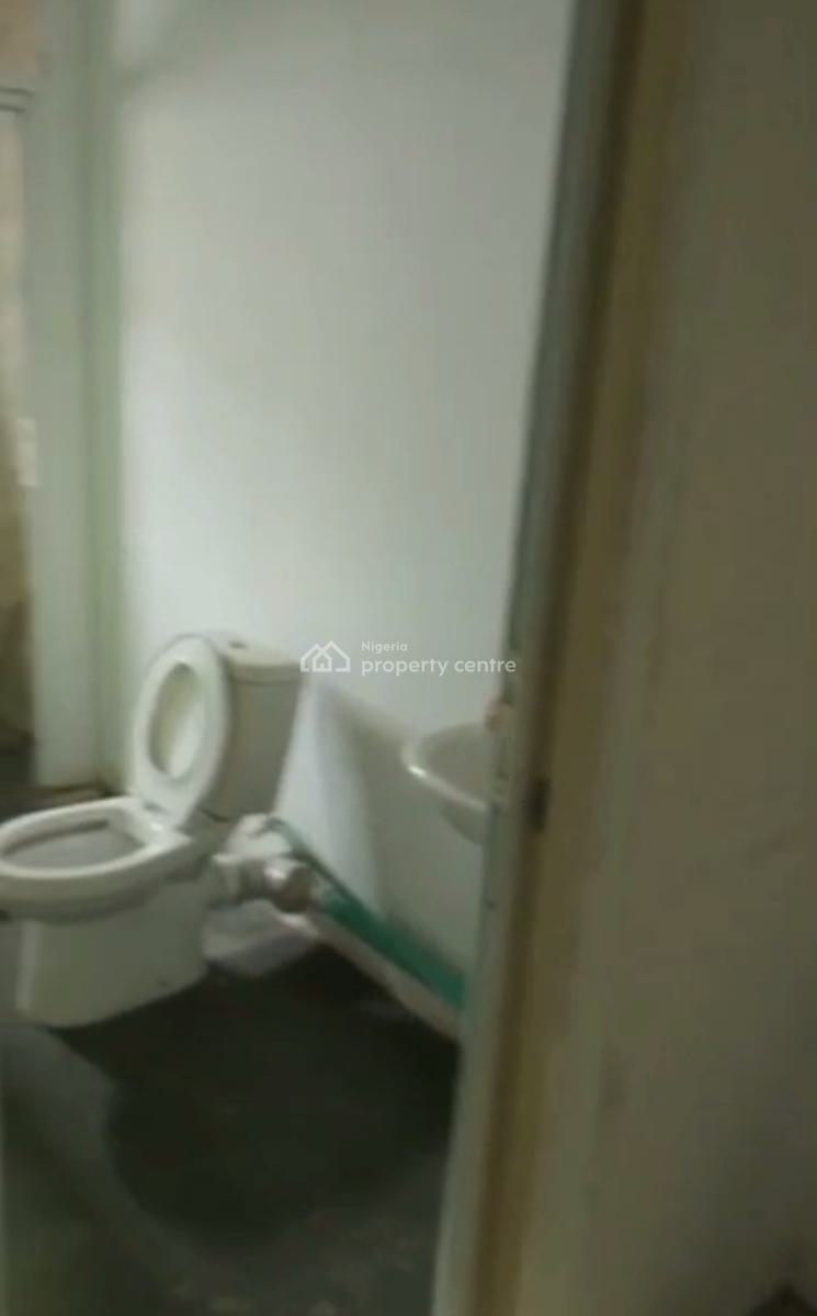 90sqm Office First Floor, Lekki Phase 1, Lekki, Lagos, Office Space for Rent