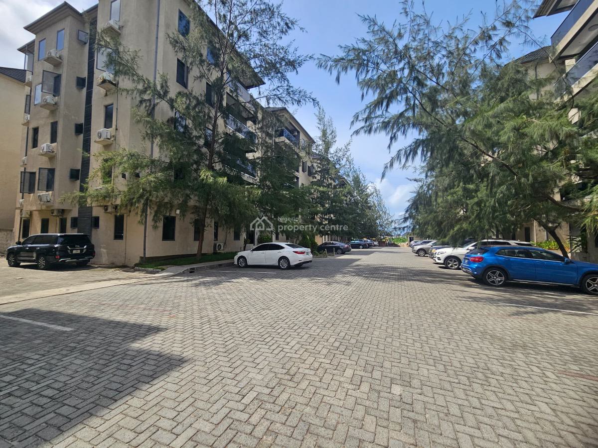 Very Well Maintained 2 Bedroom Flat for R E N T, Lekky County Homes (meganound), Ikota, Lekki, Lagos, Flat / Apartment for Rent