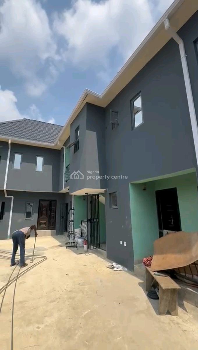 Newly Built Decent Spacious Mini Upflat and Down Flat with 2toilet, New Garage, Gbagada, Lagos, Mini Flat (room and Parlour) for Rent