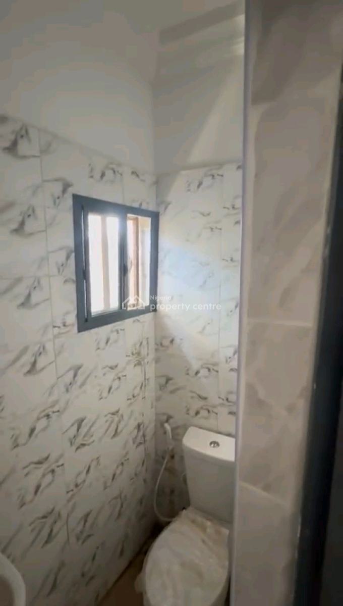 Newly Built Decent Spacious Mini Upflat and Down Flat with 2toilet, New Garage, Gbagada, Lagos, Mini Flat (room and Parlour) for Rent