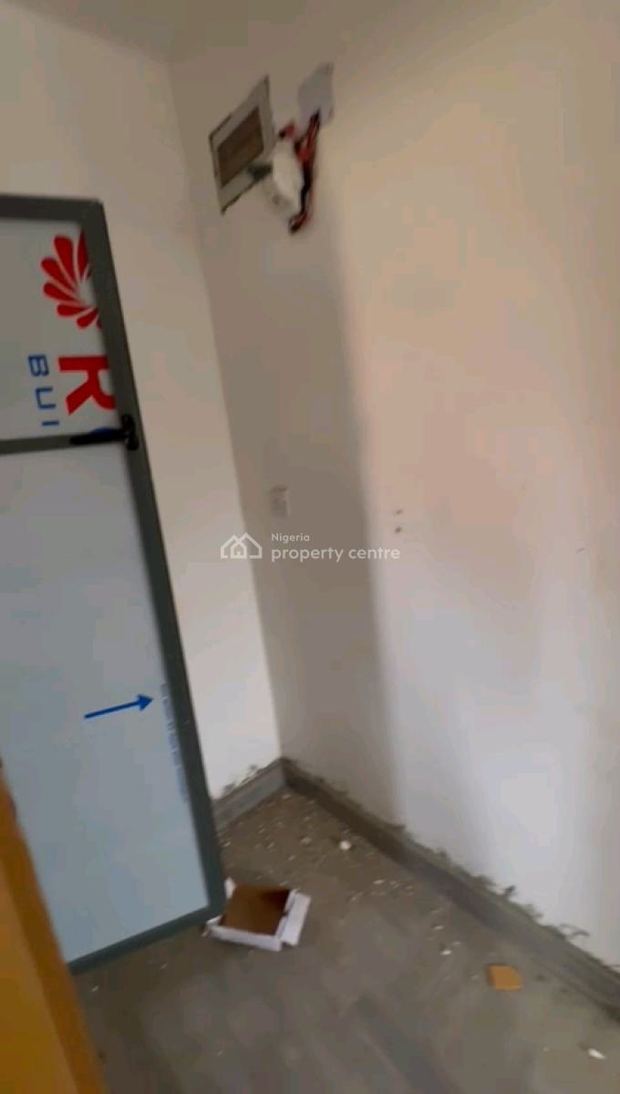 Newly Built Decent Spacious Mini Upflat and Down Flat with 2toilet, New Garage, Gbagada, Lagos, Mini Flat (room and Parlour) for Rent