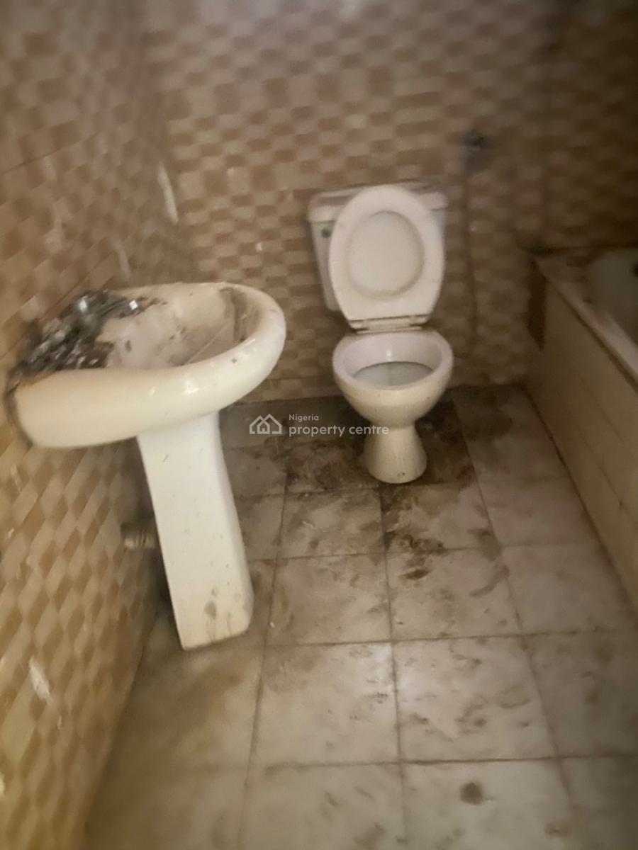 Massive 3 Bedroom Bungalow Suitable for Airbnb/offices/ Residential,, By Ministers Qauters , Tarred Road, Life Camp, Abuja, Detached Bungalow for Rent