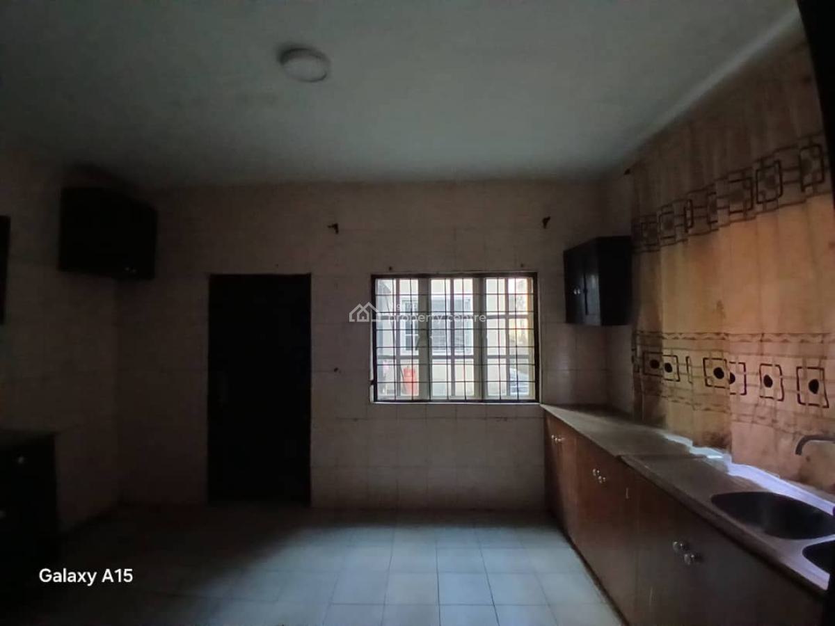 a Very Good 4-bedroom Semi-detached Duplex + 1bq, Apo By Legislative Quaters., Apo, Abuja, Semi-detached Duplex for Rent