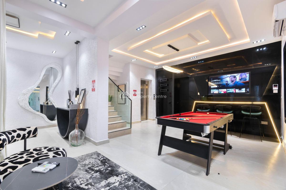 Luxury 5 Bedroom Apartment, Off Admiralty, Lekki Phase 1, Lekki, Lagos, House Short Let
