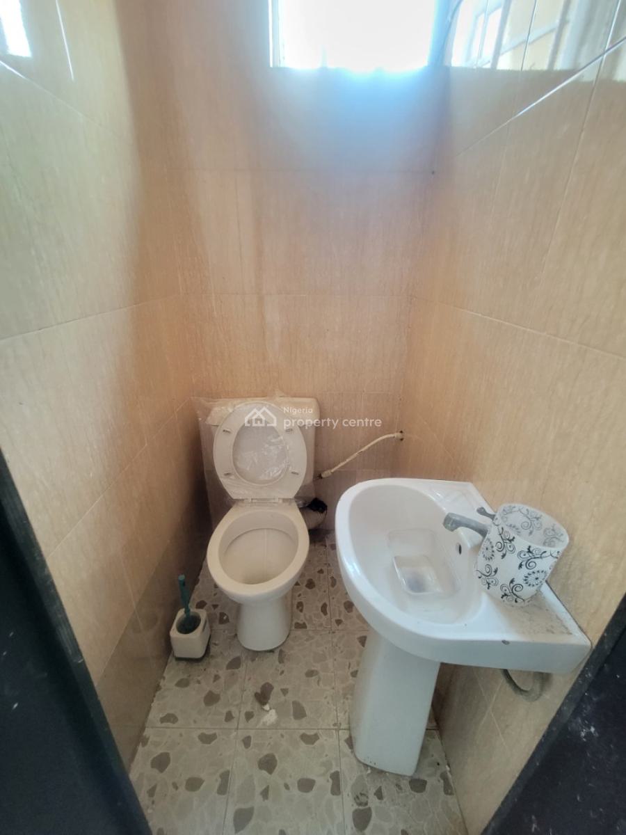 Sharp and Clean 2 Bedroom Apartment, United Homes, Sangotedo, Ajah, Lagos, Flat / Apartment for Rent