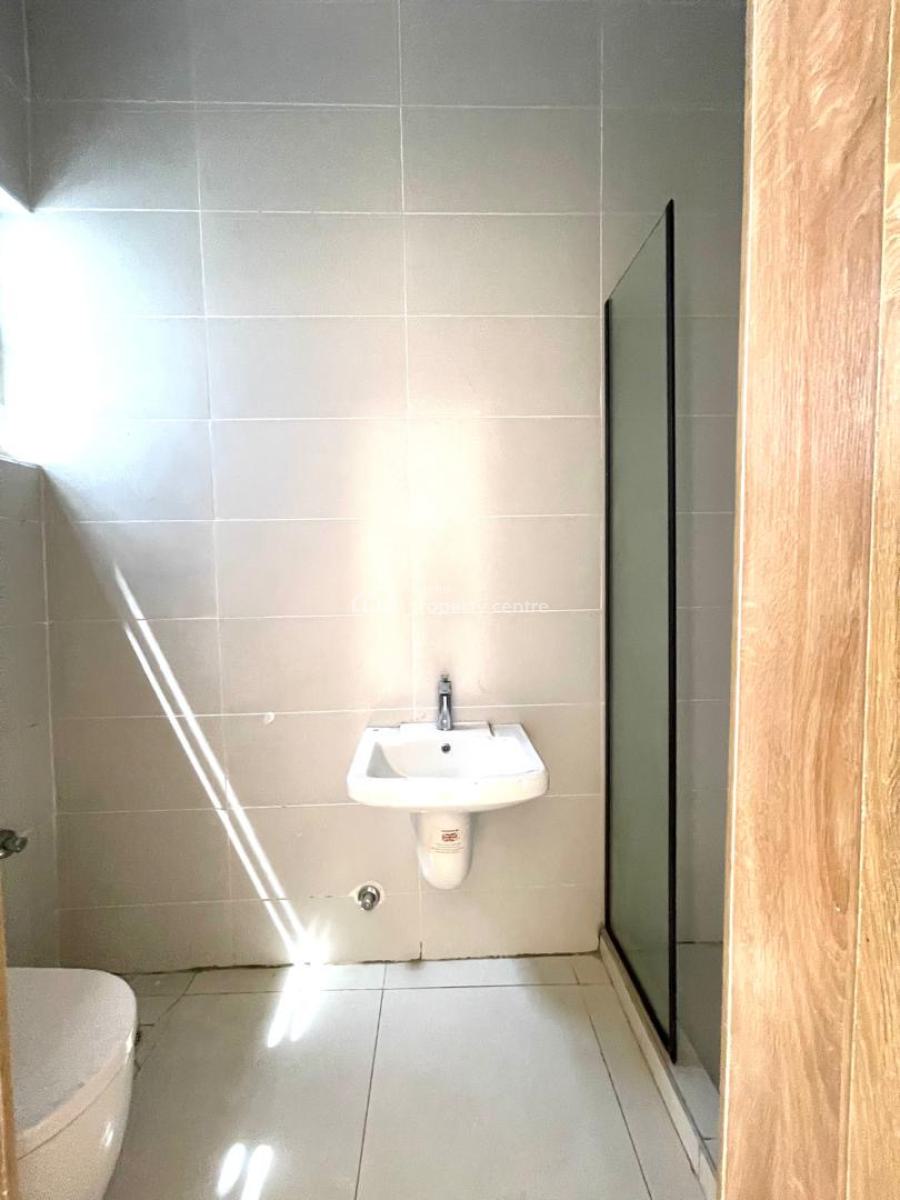 Newly Built 2 Bedroom Apartment, Lekki, Ologolo, Lekki, Lagos, Block of Flats for Sale