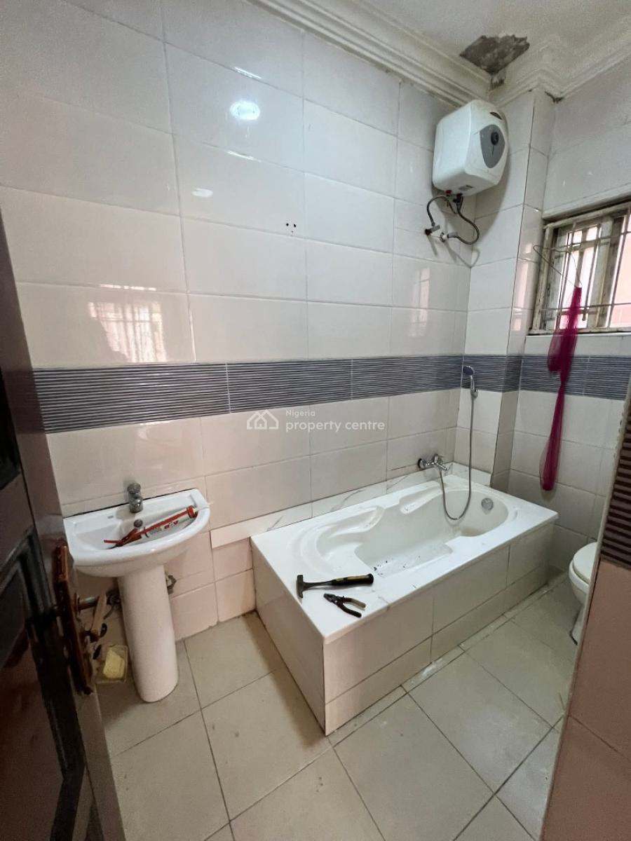 Spacious Two Bedroom Flat, Life Camp, Abuja, Flat / Apartment for Rent