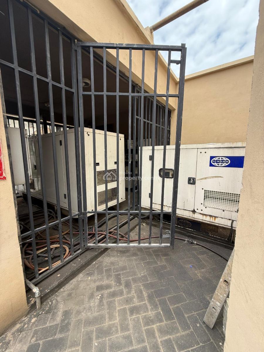 3 Bedroom (4th Floor), Lekki Phase 1, Lekki, Lagos, Flat / Apartment for Rent