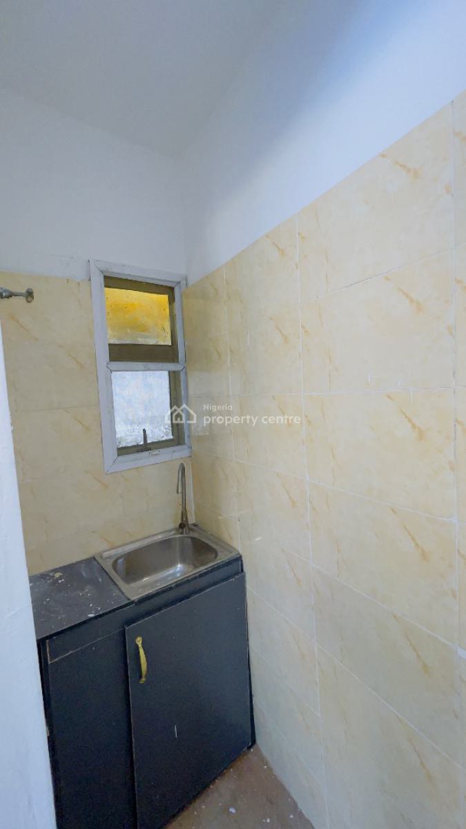 Brand New Spacious Mini-flat Upstairs with Guest Toilet, Idado Estate, Idado, Lekki, Lagos, Mini Flat (room and Parlour) for Rent