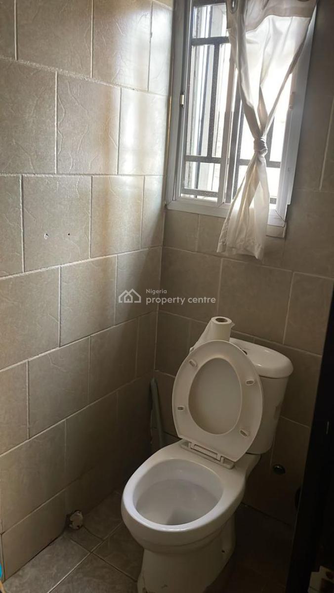 Unparalleled Value! 3-bedroom Apartment with Ample Parking, Lekki Phase 1, Lekki, Lagos, Flat / Apartment for Sale