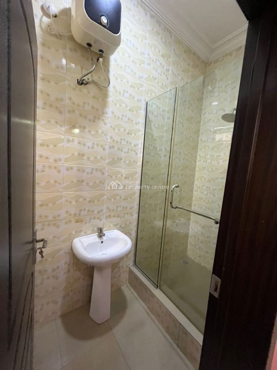 Shared Apartment  9 Months Divine Homes Thomas, Thomas Estate Ajah, Ajah, Lagos, Self Contain (single Rooms) for Rent