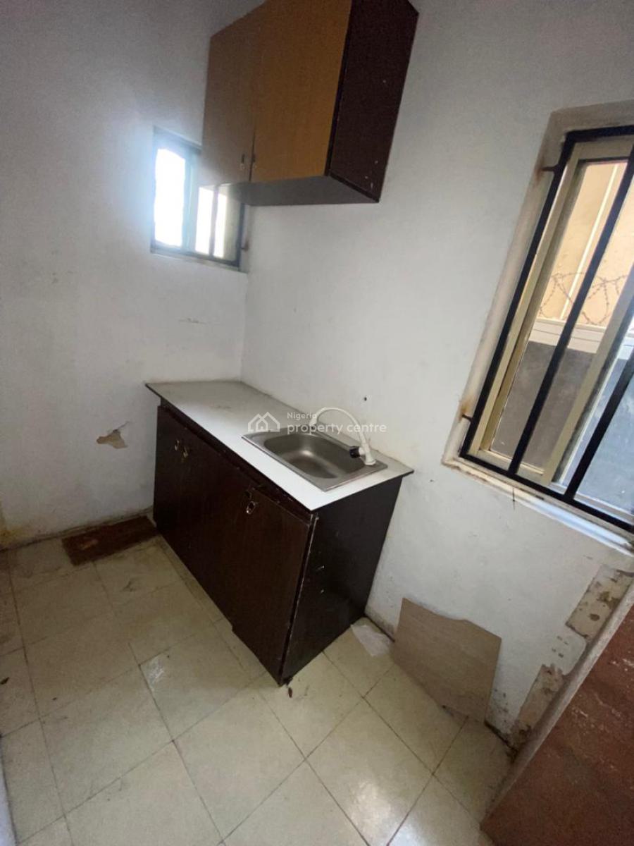 Standard and Luxury Mini Flat with Personal Kitchen, in an Estate, Osapa, Lekki, Lagos, Mini Flat (room and Parlour) for Rent