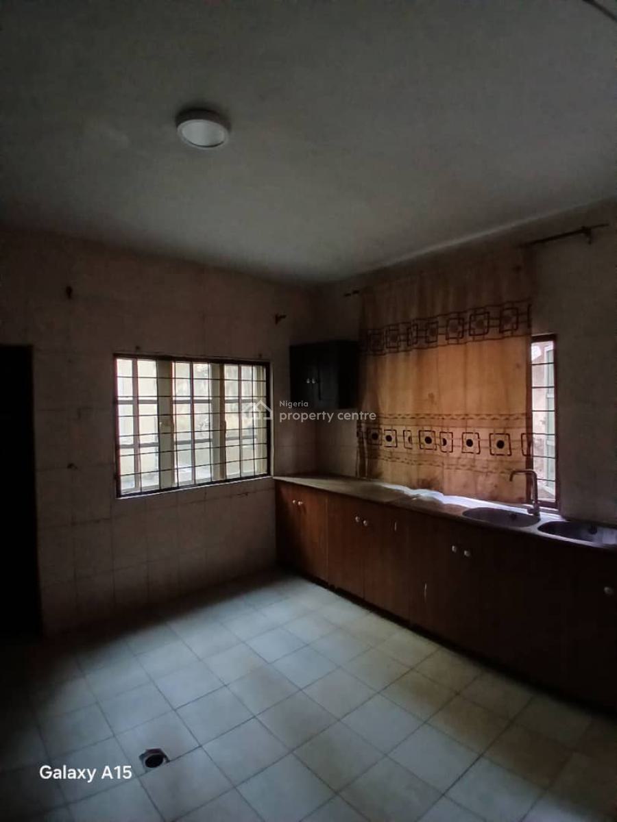 Nice 4 Bedroom Semi Detached Duplex with Bq, Apo Legislative Quarters, Apo, Abuja, Semi-detached Duplex for Rent