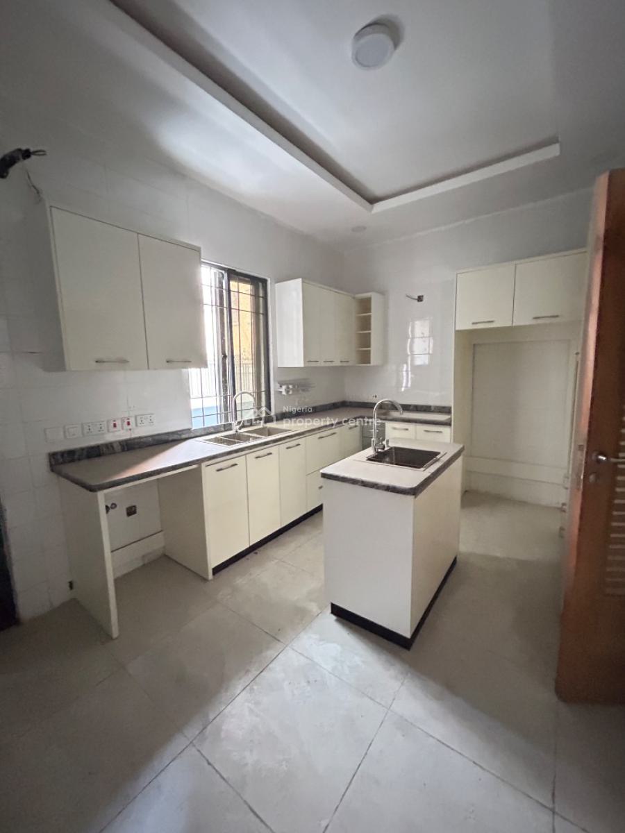 5 Bedroom Fully Detached Duplex with Bq, Lekki Right Hand Side, Lekki, Lagos, Detached Duplex for Sale
