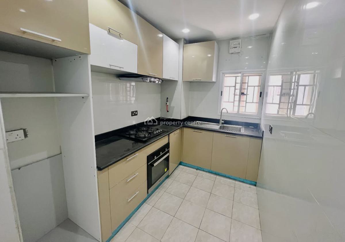 Fully Service 3bedroom Apartment at Main Lekki Phase 1, Lekki Phase 1, Lekki Phase 1, Lekki, Lagos, House for Sale