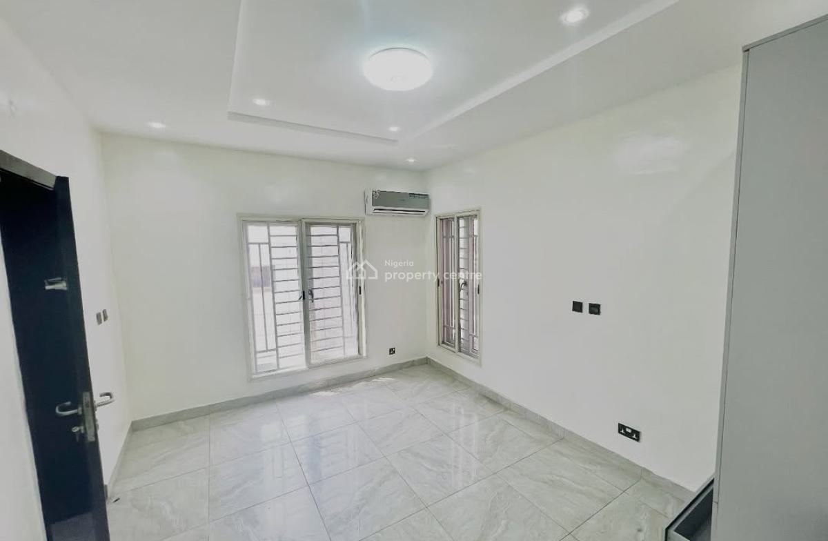 Fully Service 3bedroom Apartment at Main Lekki Phase 1, Lekki Phase 1, Lekki Phase 1, Lekki, Lagos, House for Sale