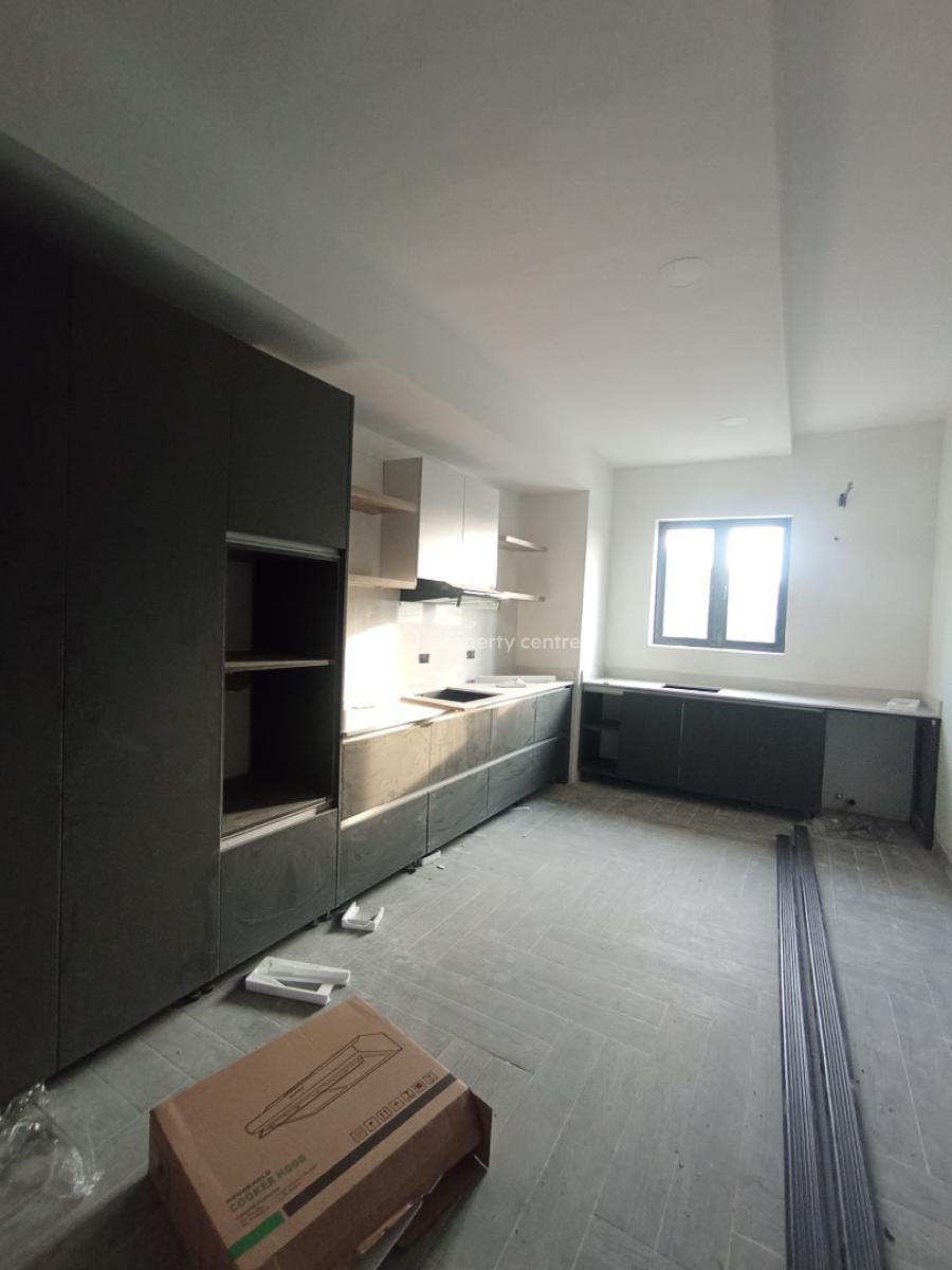 3 Bedroom Apartment with Bq, Lekki Phase 1, Lekki, Lagos, Flat / Apartment for Rent