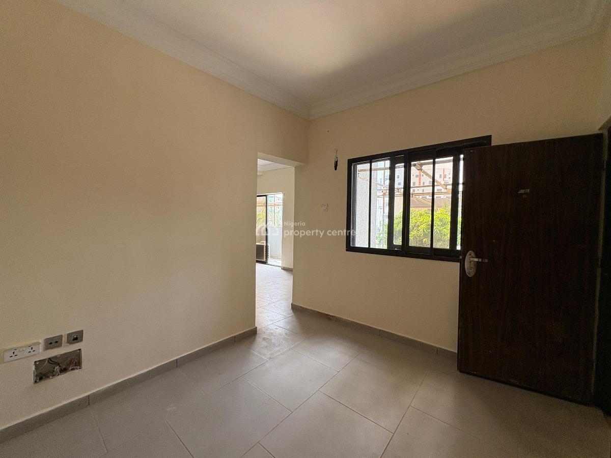 Newly Renovated 3-bedroom Apartments with Bq, Abeke Ogunsanya Street, Lekki Phase 1, Lekki Phase 1, Lekki, Lagos, Flat / Apartment for Rent