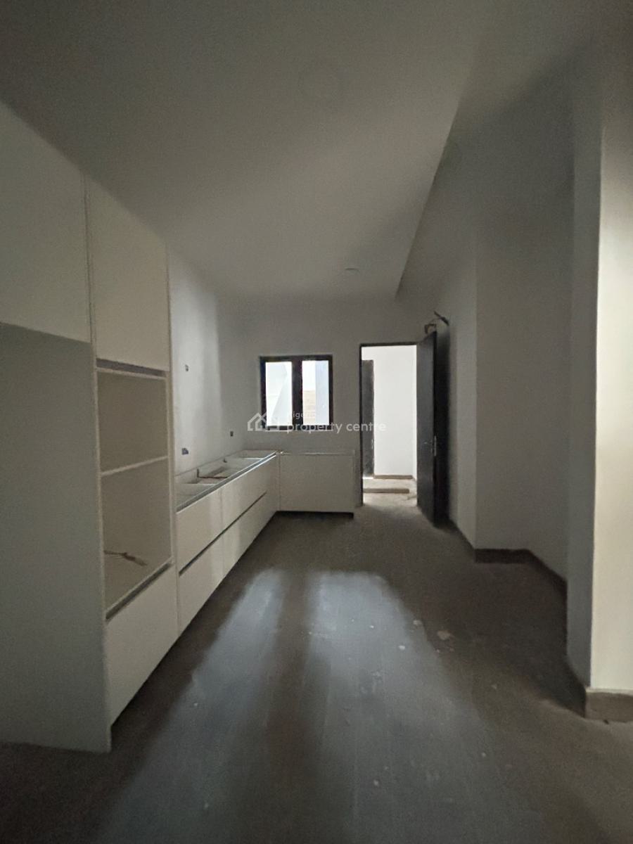 2 Bedroom Apartment with Bq, Lekki Phase 1, Lekki, Lagos, Flat / Apartment for Rent