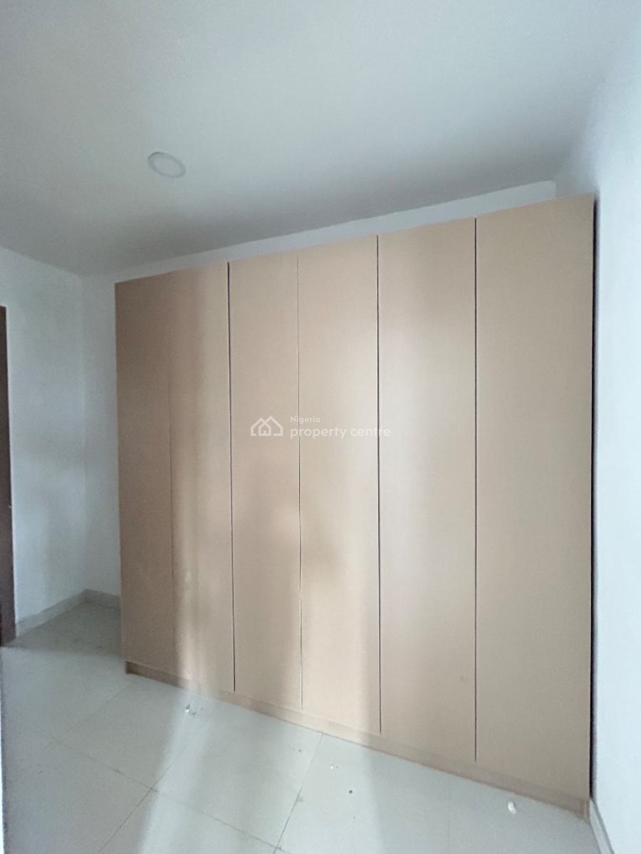 2 Bedroom Apartment with Bq, Lekki Phase 1, Lekki, Lagos, Flat / Apartment for Rent