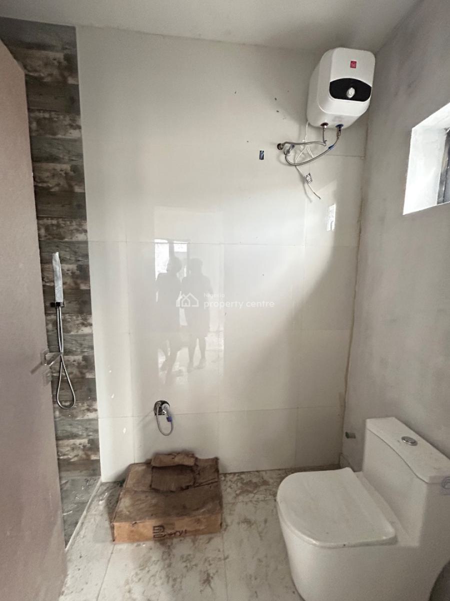 2 Bedroom Apartment with Bq, Lekki Phase 1, Lekki, Lagos, Flat / Apartment for Rent