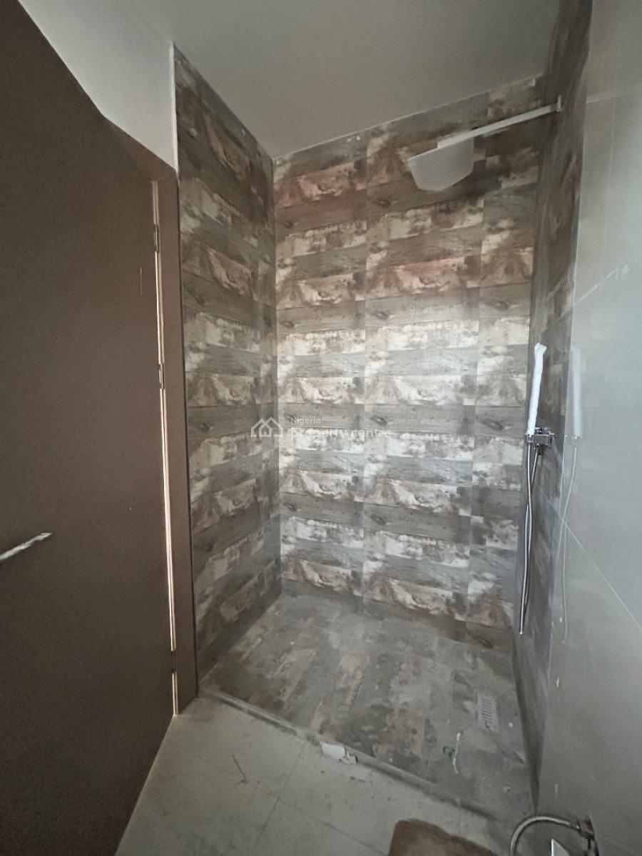 2 Bedroom Apartment with Bq, Lekki Phase 1, Lekki, Lagos, Flat / Apartment for Rent