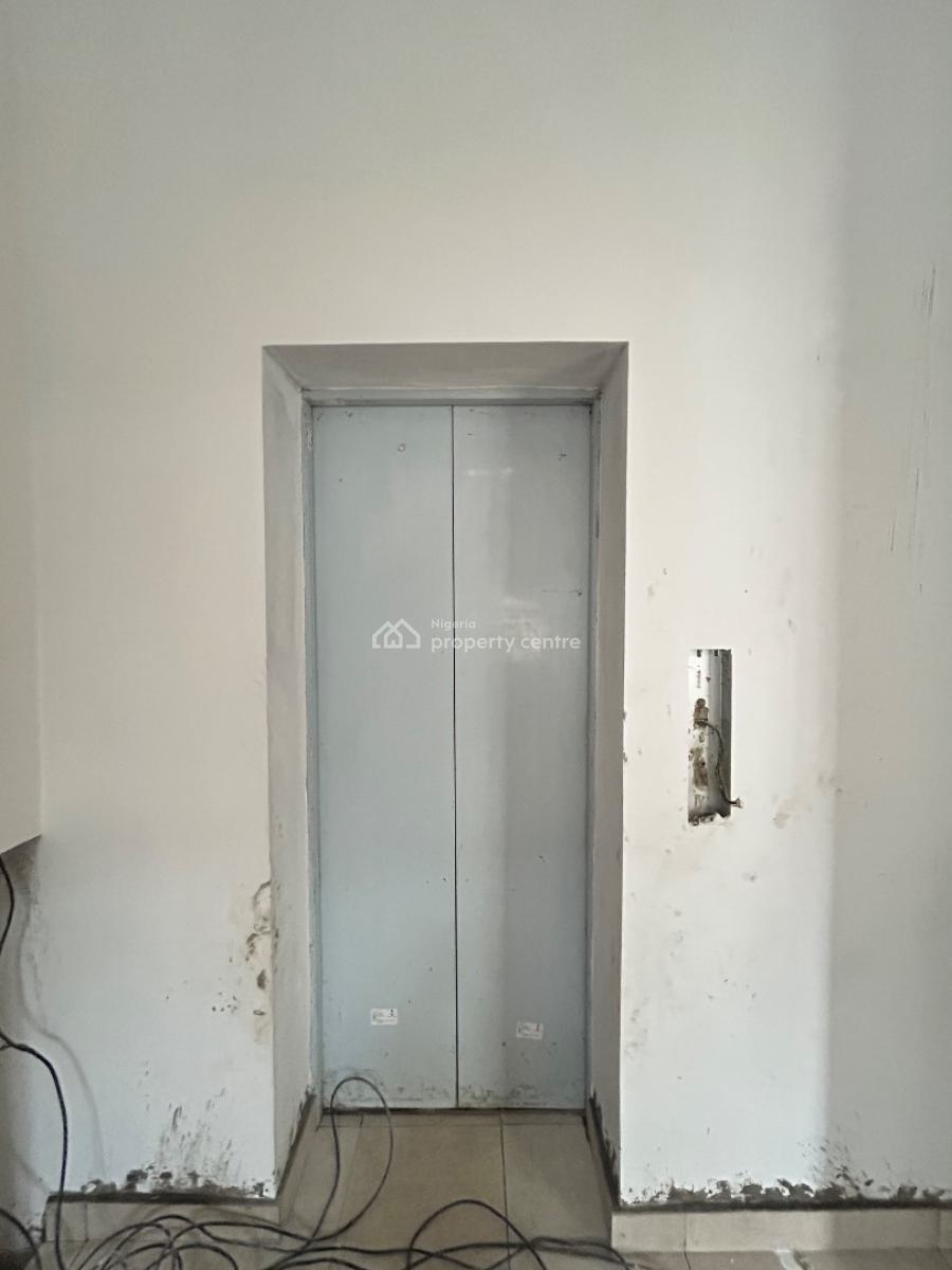 2 Bedroom Apartment with Bq, Lekki Phase 1, Lekki, Lagos, Flat / Apartment for Rent