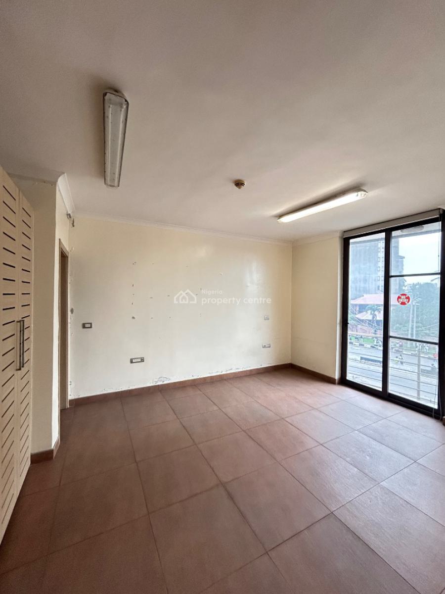 3 Bedroom Apartment with Bq, Ikoyi, Lagos, Flat / Apartment for Rent