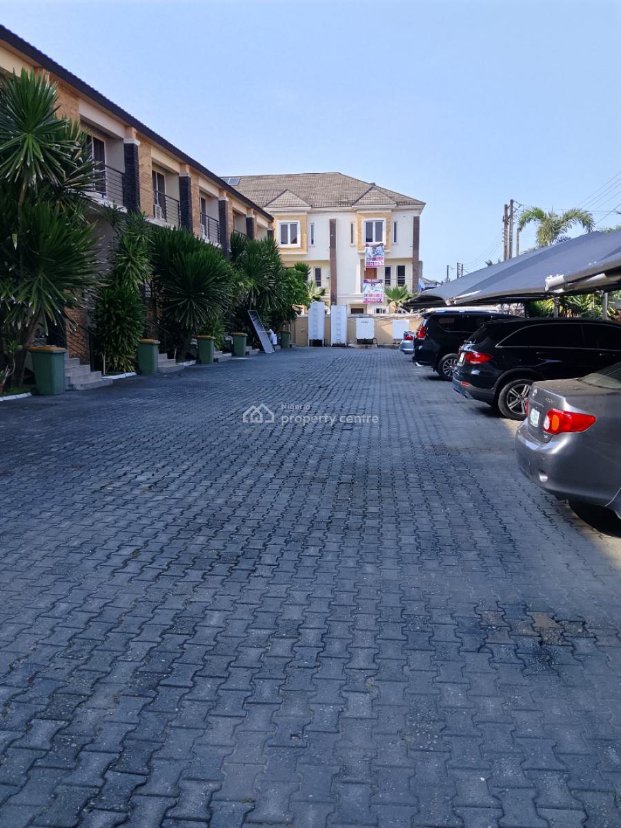 4bedroom Terrace Duplex with Bq, Swimming Pool,gym,etc, Mini Serviced Estate, Osapa, Lekki, Lagos, Terraced Duplex for Sale