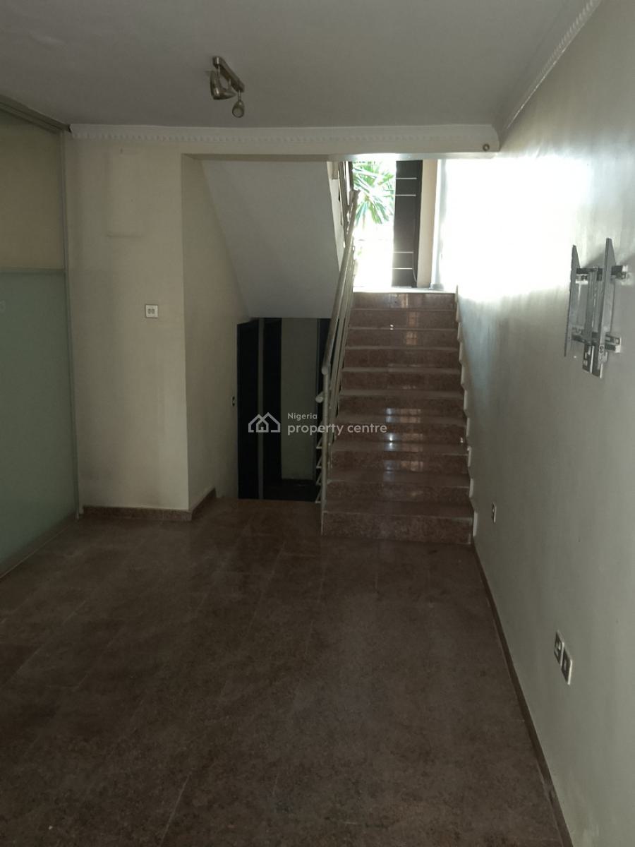 4bedroom Terrace Duplex with Bq, Swimming Pool,gym,etc, Mini Serviced Estate, Osapa, Lekki, Lagos, Terraced Duplex for Sale