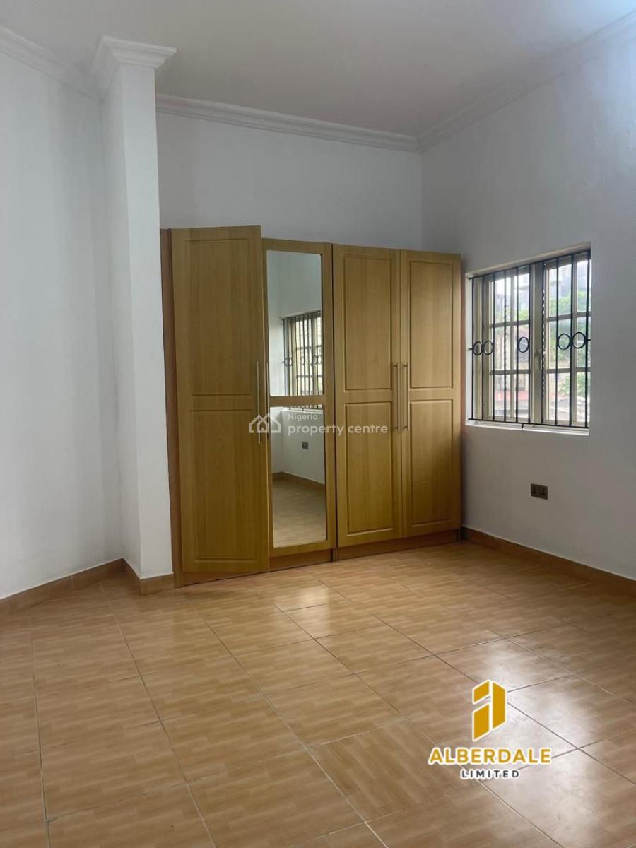 Well-finished and Spacious 3-bedroom Flat, Ikeja Gra, Ikeja, Lagos, Flat / Apartment for Rent