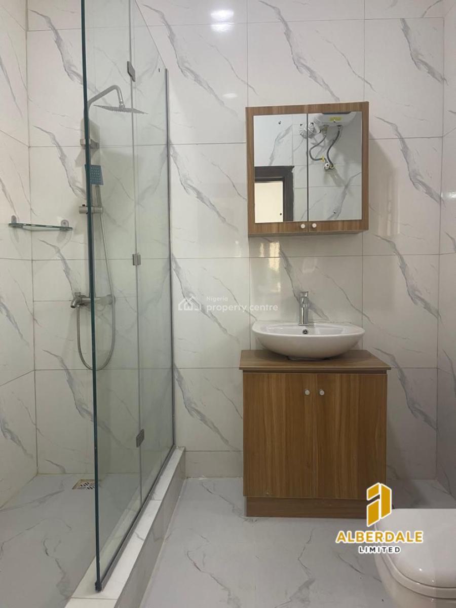 Well-finished and Spacious 3-bedroom Flat, Ikeja Gra, Ikeja, Lagos, Flat / Apartment for Rent