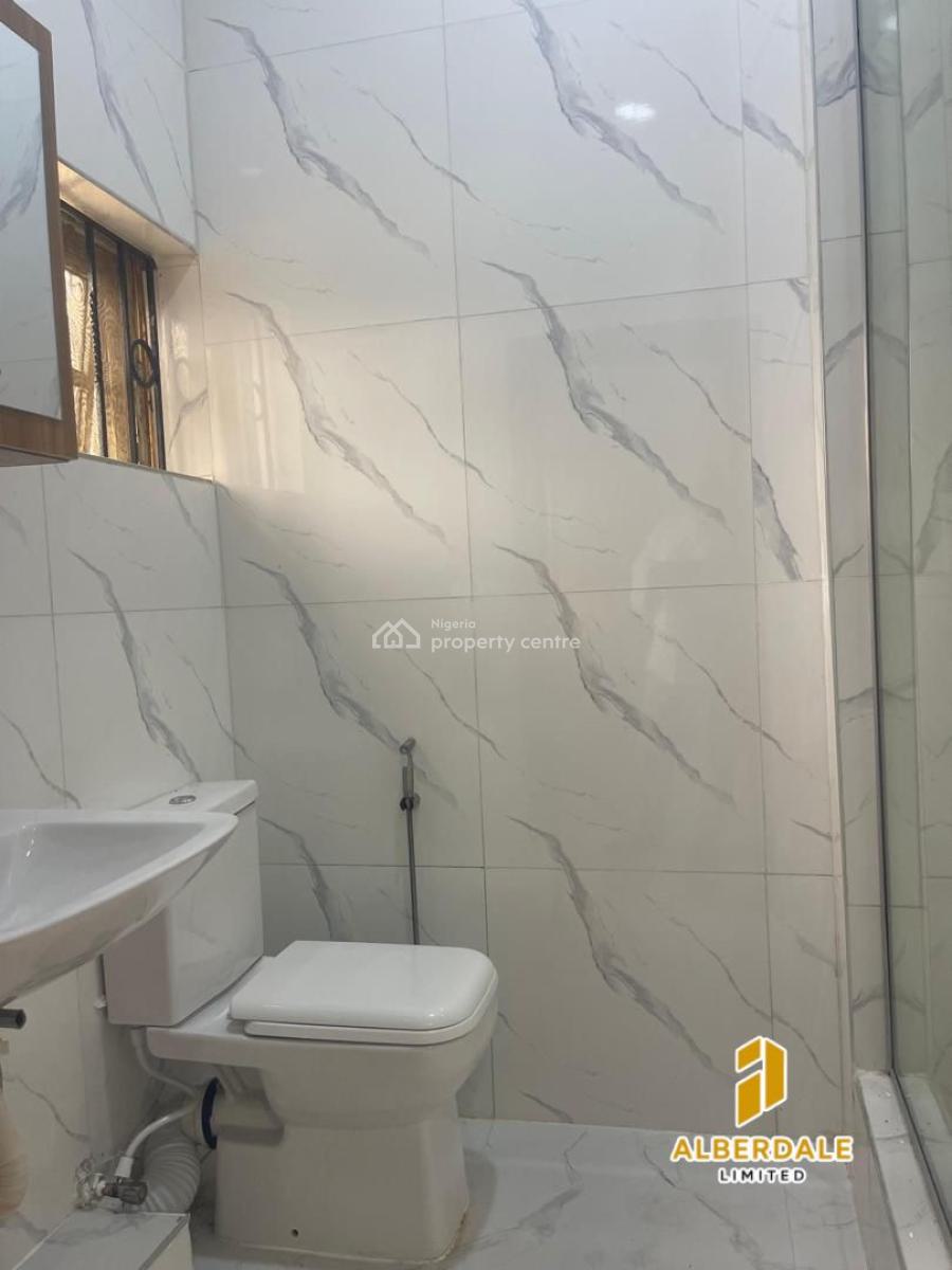 Well-finished and Spacious 3-bedroom Flat, Ikeja Gra, Ikeja, Lagos, Flat / Apartment for Rent