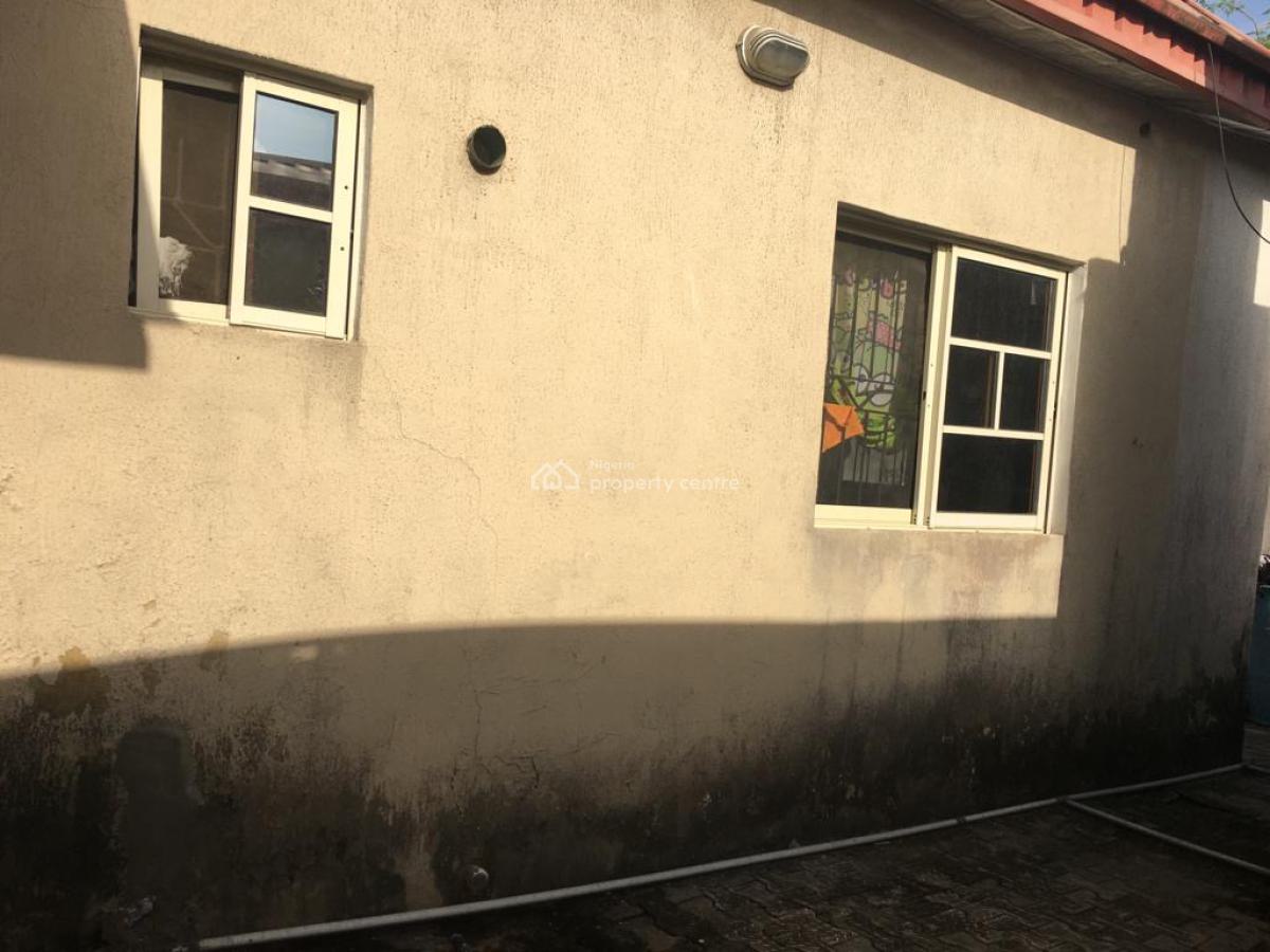 3bedroom Bongalow Previously Used As a School, Ogunfayo, Eputu, Ibeju Lekki, Lagos, Terraced Bungalow for Sale