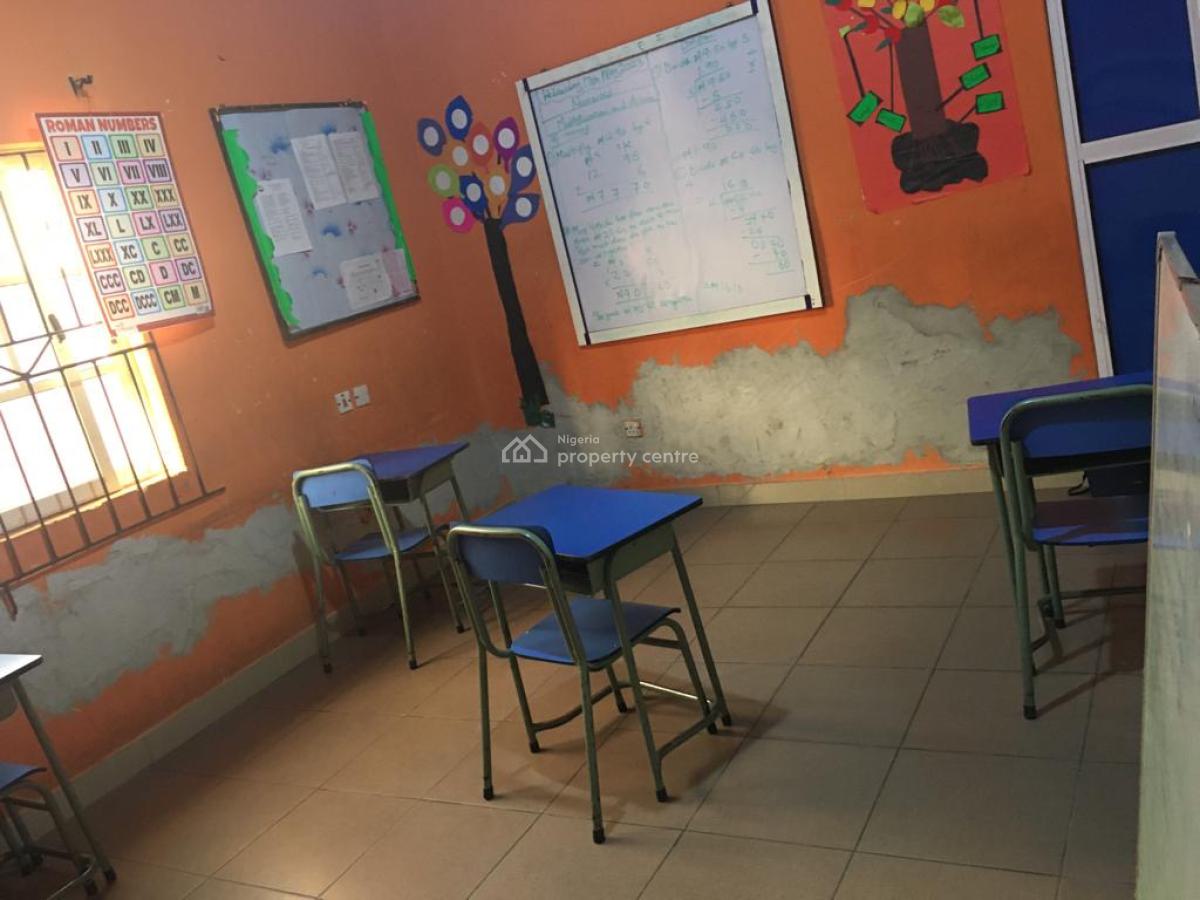 3bedroom Bongalow Previously Used As a School, Ogunfayo, Eputu, Ibeju Lekki, Lagos, Terraced Bungalow for Sale