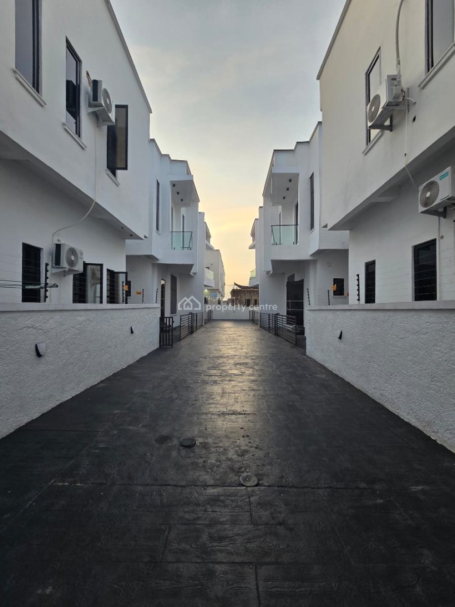 4bedroom Semi Detached Duplex with Bq in a Serviced and Secured Estate, Sangotedo, Sangotedo, Ajah, Lagos, Semi-detached Duplex for Sale