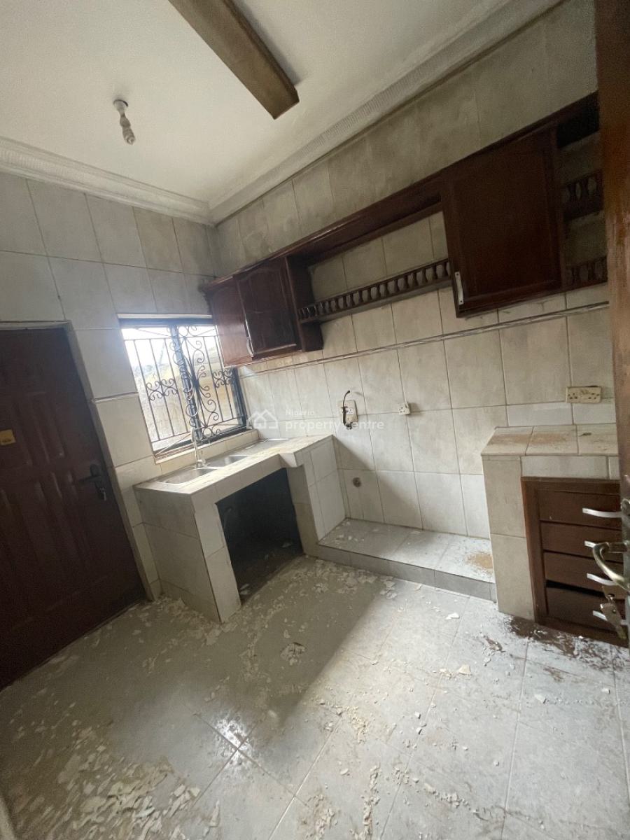 Nice Spacious 3 Bed 2 in a Compound, Ado Road, Ado, Ajah, Lagos, House for Rent