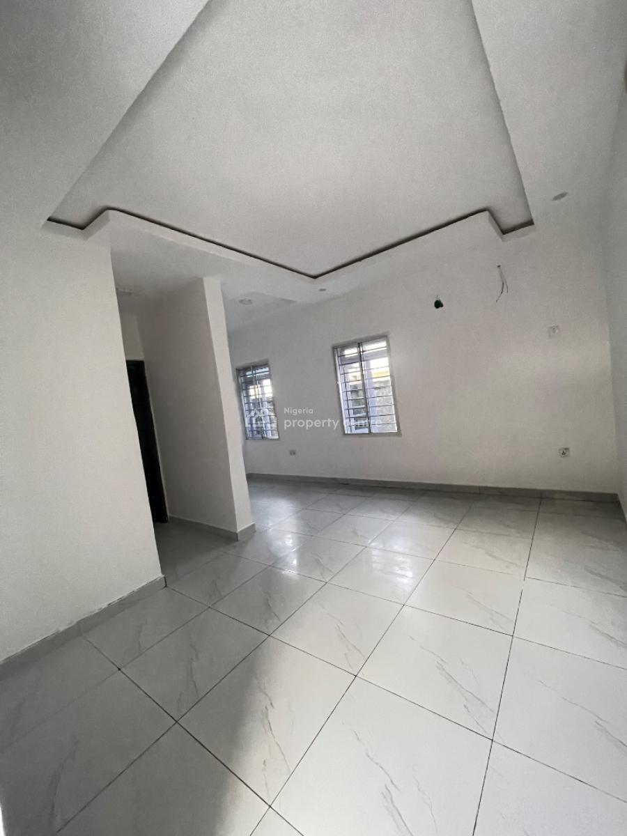 Luxury Standard Mini Flats Upstairs Estate Comes with Swimming Pool, Located Inside Good Estate,swimming Pool and Gym Available,big Kitchen, Sangotedo, Ajah, Lagos, Mini Flat (room and Parlour) for Rent