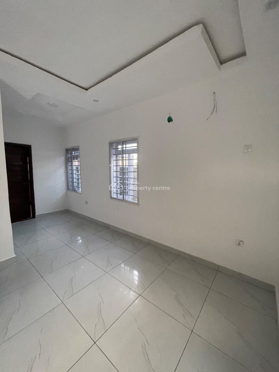 Luxury Standard Mini Flats Upstairs Estate Comes with Swimming Pool, Located Inside Good Estate,swimming Pool and Gym Available,big Kitchen, Sangotedo, Ajah, Lagos, Mini Flat (room and Parlour) for Rent