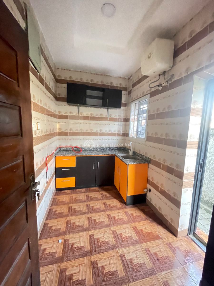 Luxury Standard Mini Flats Upstairs Estate Comes with Swimming Pool, Located Inside Good Estate,swimming Pool and Gym Available,big Kitchen, Sangotedo, Ajah, Lagos, Mini Flat (room and Parlour) for Rent