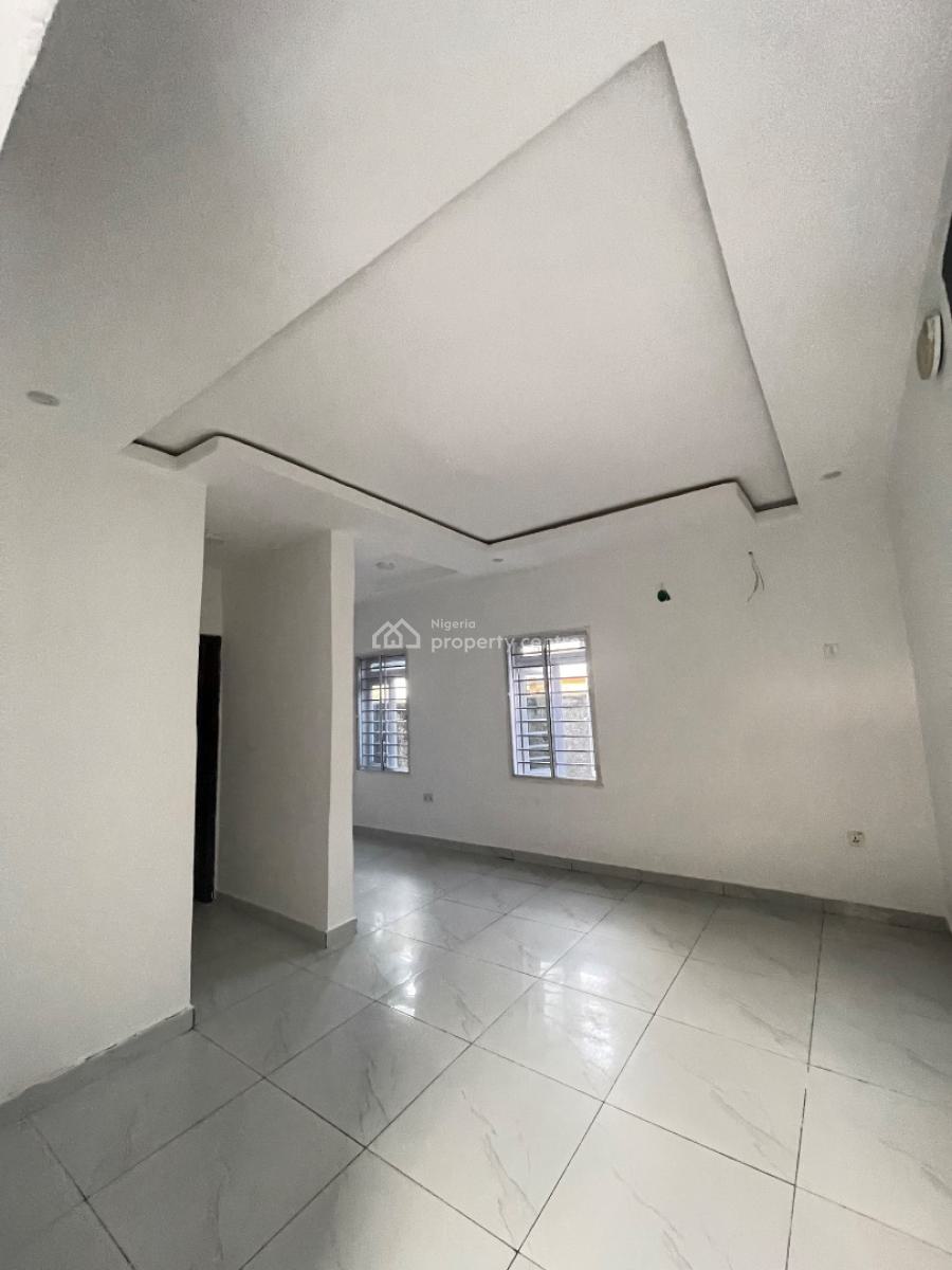 Luxury Standard Mini Flats Upstairs Estate Comes with Swimming Pool, Located Inside Good Estate,swimming Pool and Gym Available,big Kitchen, Sangotedo, Ajah, Lagos, Mini Flat (room and Parlour) for Rent